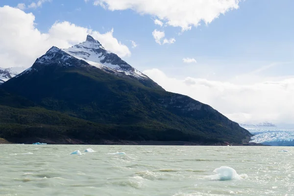Vista Glaciar Perito Moreno Paisaje Patagonia Argentina Panorama Patagonico Montana Lago Argentino Stock Photo