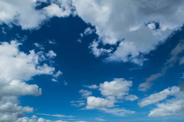 Fondo nublado de la naturaleza — Foto de Stock