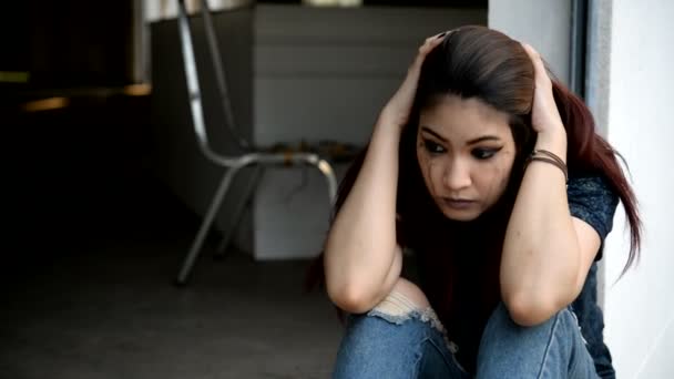 Triste Donna Asiatica Depressione Cuore Spezzato Concetto — Video Stock