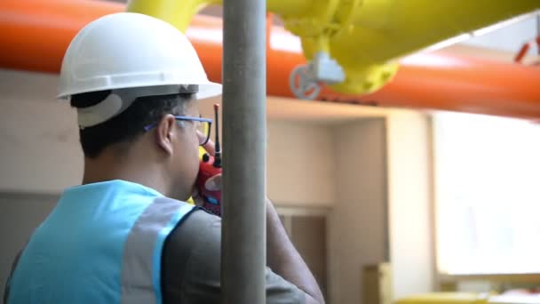 Asian Engineer Working Boiler Room Maintenance Checking Technical Data Heating — 图库视频影像