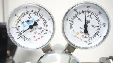 Laboratuvarda araştırma için steril nesneler