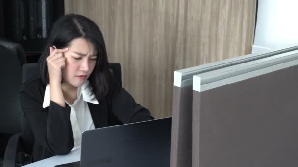 Retrato Mujer Asiática Trabajando Oficina Tailandia Personas — Vídeo de stock