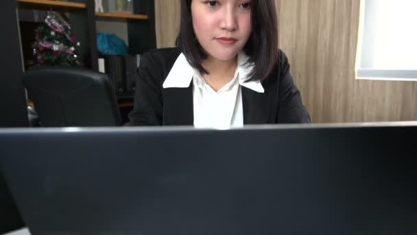 Portrait Asian Woman Working Office Thailand People — Stockvideo