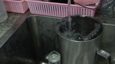 Laboratuvar ekipmanlarının kapatılması, bilim konsepti 