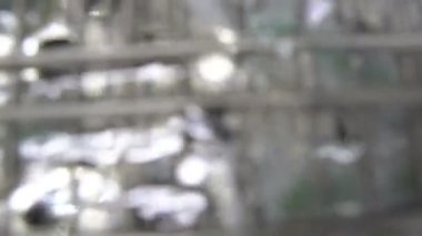 Laboratuvar masasında bilimsel deneyler için ekipman..