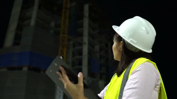 在工地工作的女工程师 — 图库视频影像