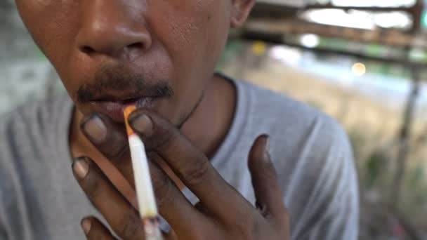 Hombre Asiático Fumando Tailandia Personas Hombre Deprimido Concepto — Vídeos de Stock