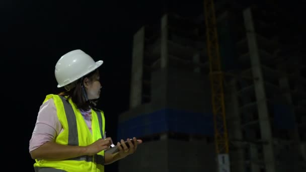 Engenheira Mulher Trabalhando Canteiro Obras — Vídeo de Stock