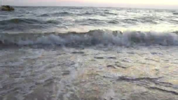 Olas Del Mar Atardecer Concepto Vacaciones — Vídeos de Stock