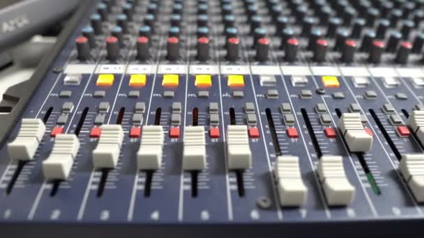 Gros Plan Mixeur Studio Musical — Video