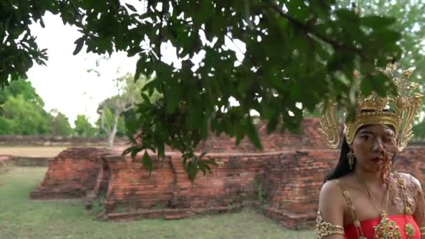 Portrait Asian Woman Wearing Ancient Thai Dress Makeup Ghost Old — Stock Video