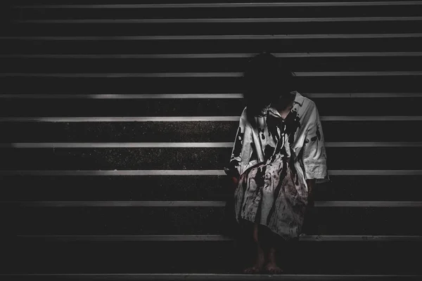 Porträt Einer Asiatischen Frau Schminken Geistergesicht Horrorszene Gruseliger Hintergrund Halloween — Stockfoto