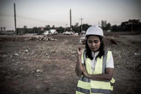 Ingeniero Asiático Trabajando Sitio Gran Proyecto Construcción — Foto de Stock