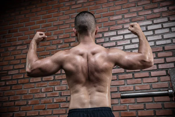 Portrait Von Asiatischen Mann Großen Muskel Der Turnhalle Körpergewichtstraining — Stockfoto