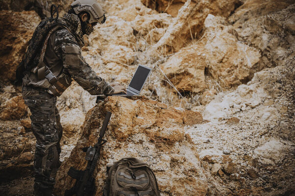 Солдаты спецназа о войнах в пустыне
