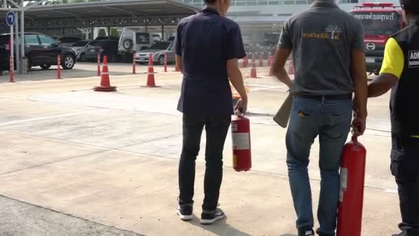 Tailandia Septiembre 2019 Entrenamiento Incendios Por Bombero Que Cuidadosamente Nakhonratchasima — Vídeo de stock