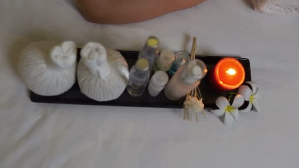 Asiática Bela Mulher Relaxante Salão Spa — Vídeo de Stock