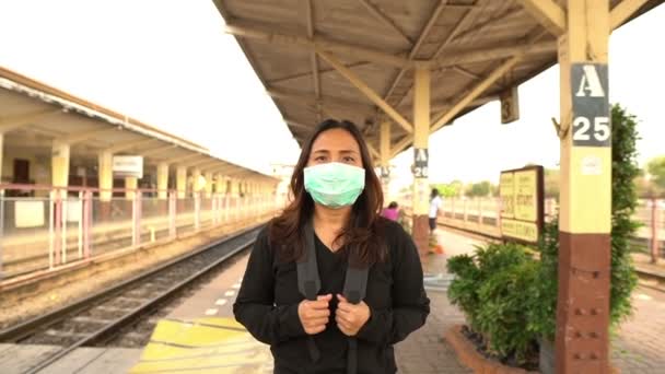 Mujer Viajero Asiático Usar Máscara Para Proteger Coronavirus — Vídeos de Stock