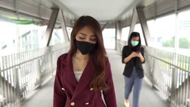 Donne Affari Asiatiche Nella Città Della Thailandia Indossando Maschere Mediche — Video Stock