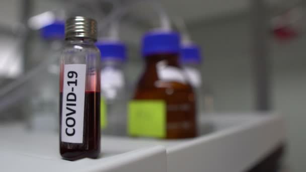 Vědec Pracující Laboratořích Experimentů Výzkumu Vyvíjet Produkty Coronavirus Koncept — Stock video