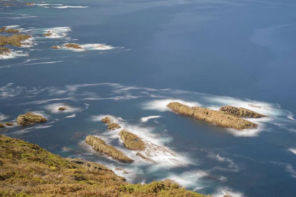 Αστούριες, βράχια και βράχια πάνω από την Κανταβρική Θάλασσα — Φωτογραφία Αρχείου