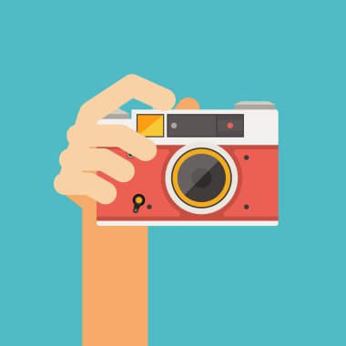 Eski kamerayla el ele tutuşmak