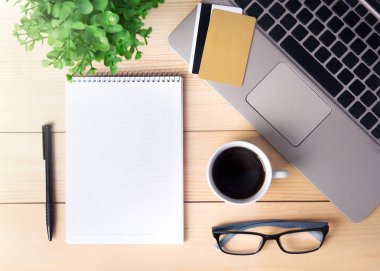 Satınalma Online beyaz çarşaf kredi kartları.