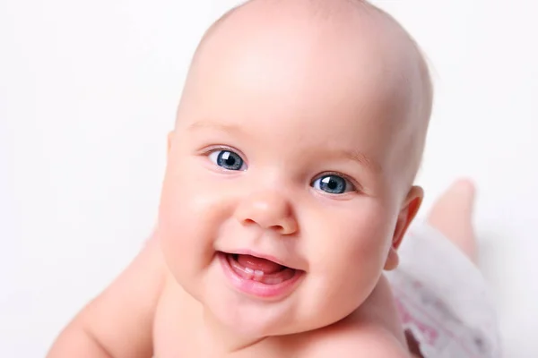 Kaukázusi baba portré, fehér. — Stock Fotó