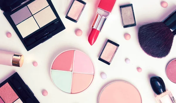 Kozmetik koleksiyonu kümesi banner.