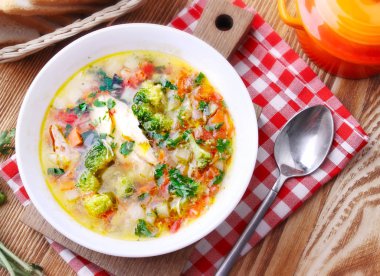 tavuk sebze çorbası.