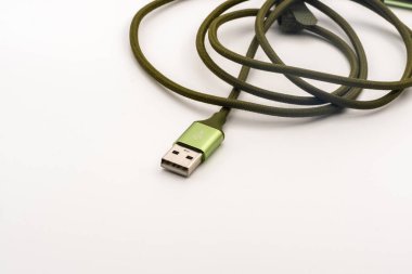 yeşil cep telefonu kablosu