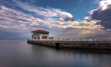 İstanbul, tarihi binaları ve doğal güzellikleriyle her yıl milyonlarca insanı kendine çekiyor.