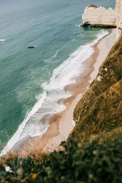 法国埃特雷塔 诺曼底美丽的大自然 英吉利海峡沿岸著名的埃特里特悬崖 — 图库照片