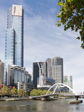 Flinders yürüme mesafesinde, Melbourne görüntülemek