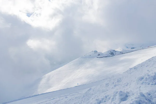 Облака в горах Сочи — стоковое фото