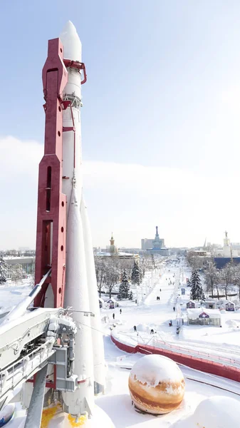 Razzo spaziale Est in inverno a Mosca — Foto Stock