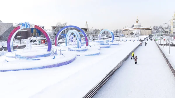 De grootste ijsbaan in Moskou — Stockfoto
