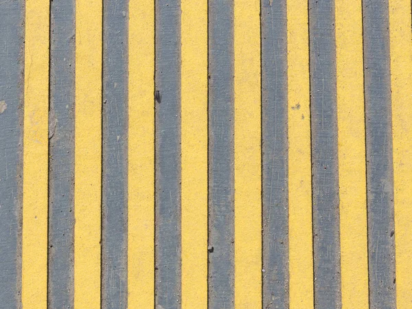 Tiras de hormigón amarillo y gris —  Fotos de Stock