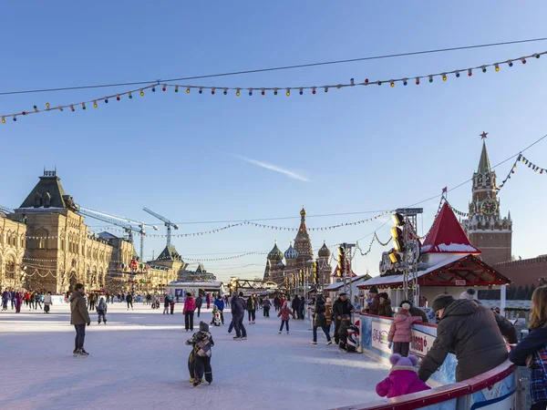 Outdoor ice rink on Red Square, Moscow — Stock Photo, Image