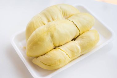 Tayland meyve Kral Durian meyve beyaz üzerine soyulmuş