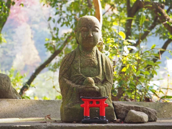传奇，日本 2015 年 12 月 9 日︰ Yutoku Inari 神社的颜色变化 — 图库照片