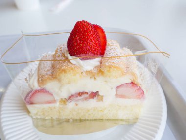 Çilekli pasta Cafe, Hokkaido, Japonya