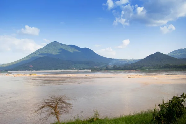 Landschaft Blick auf den Fluss Khong vom Chaingkhan District, Thailand — Stockfoto