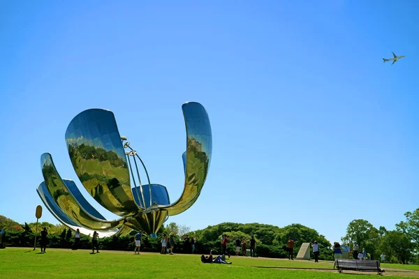 Buenos Aires Argentina Alla Gente Piace Scattare Foto Della Scultura — Foto Stock