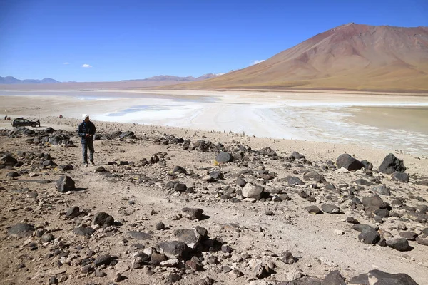 Man Besucht Die Laguna Verde Oder Den Grünen See Ein — Stockfoto