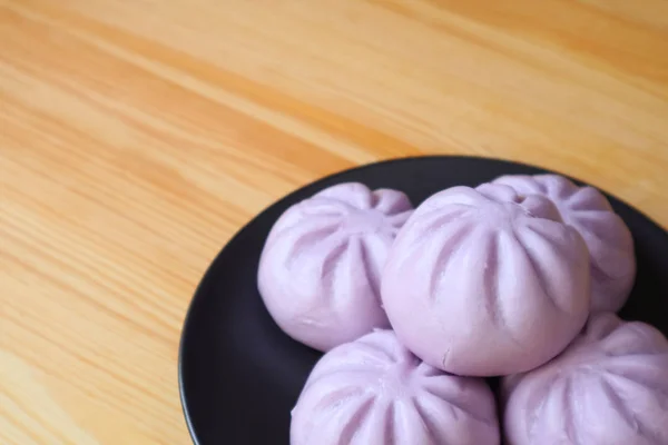 Plate Many Purple Sweet Potato Steamed Buns Wooden Table Copy — ストック写真