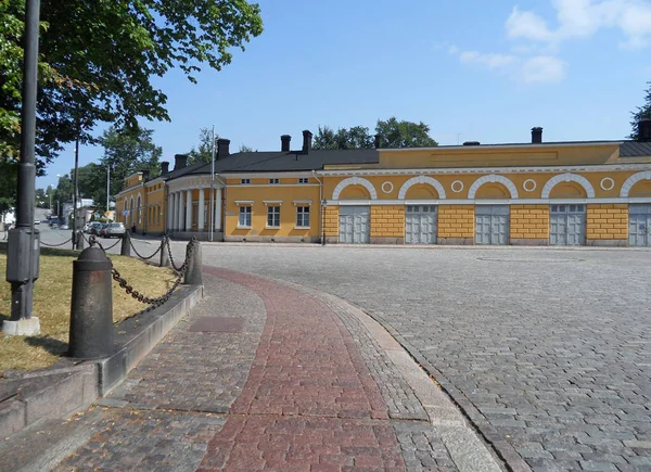 Ścieżka Brukowa Wzdłuż Historycznych Budynków Turku Finlandia Europa — Zdjęcie stockowe