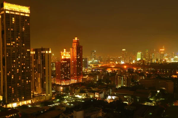 Impresionante Vista Panorámica Urbana Con Rascacielos Bangkok Por Noche —  Fotos de Stock