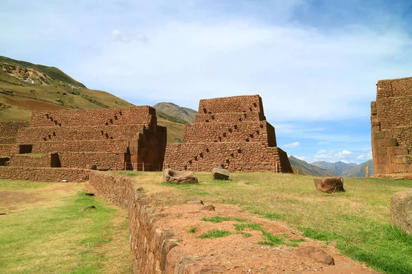Portada Rumicolca Ancient Gates Aqueducts Lake Huacarpay Archaeological Site Cusco — стоковое фото