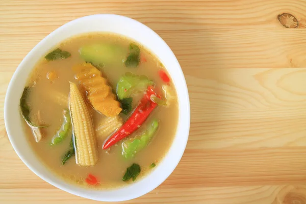 Vue Dessus Soupe Légumes Mélangés Épicés Thaïlandais Servis Sur Une — Photo